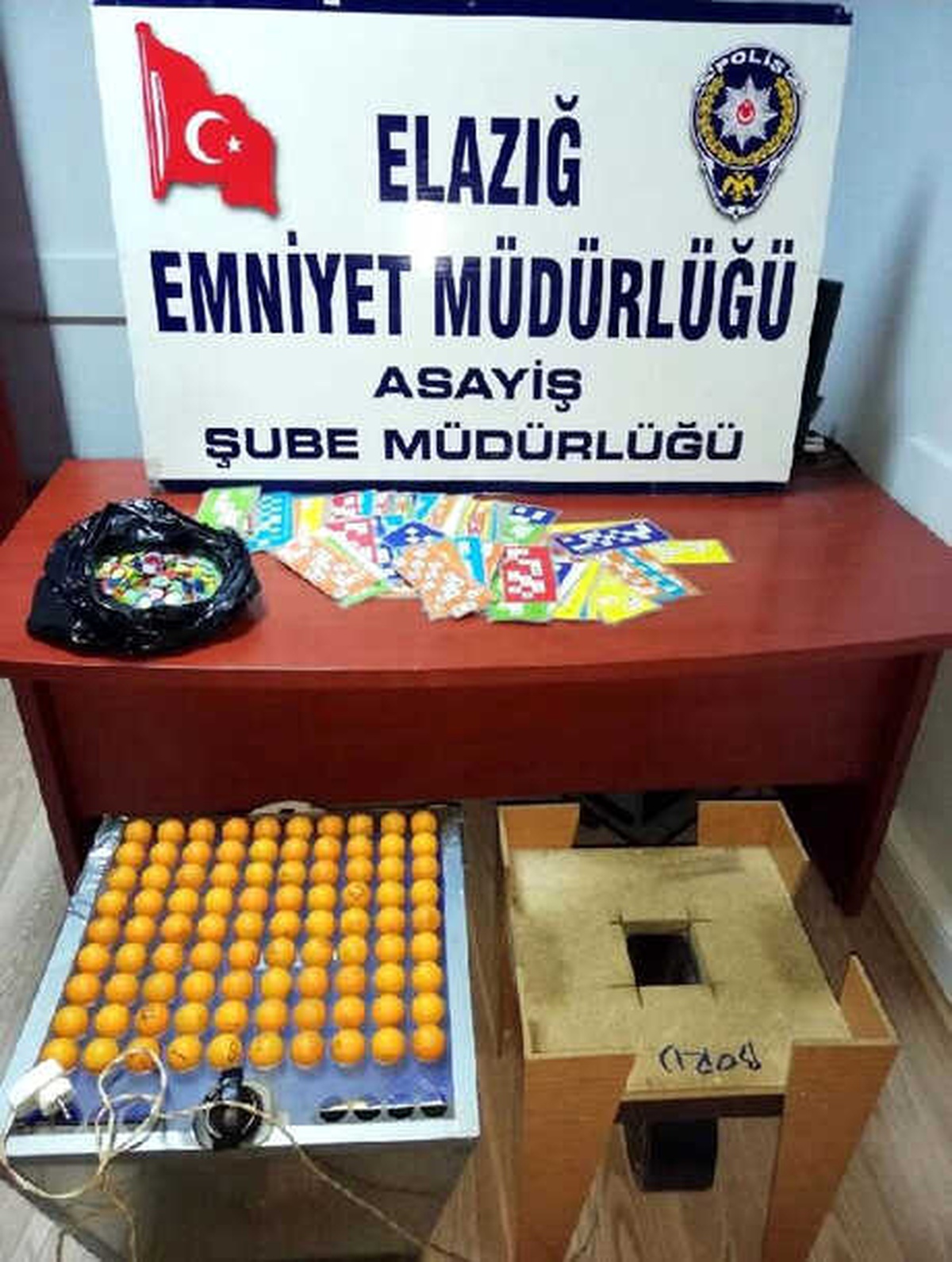 Tombala Baskınında 33 Kişiye, 8 Bin 547 Lira Para Cezası
