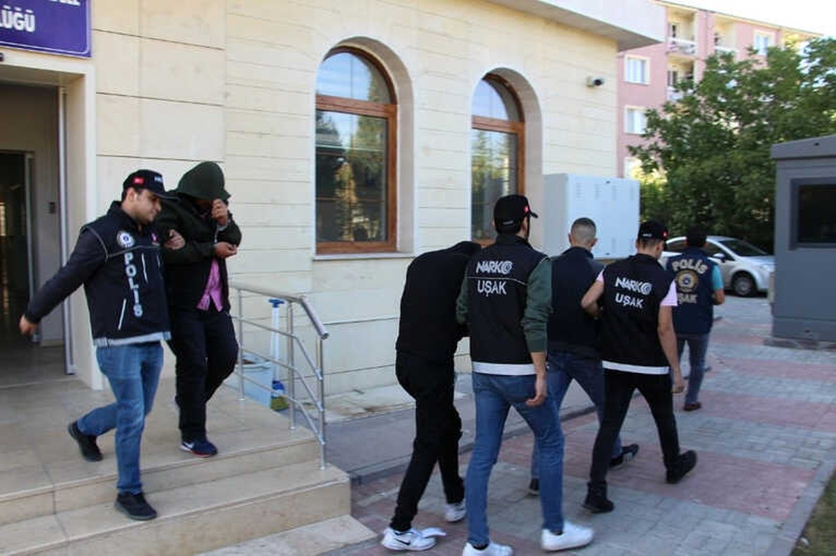 Uşak Polisinden Uyuşturucu Satıcılarına Büyük Darbe
