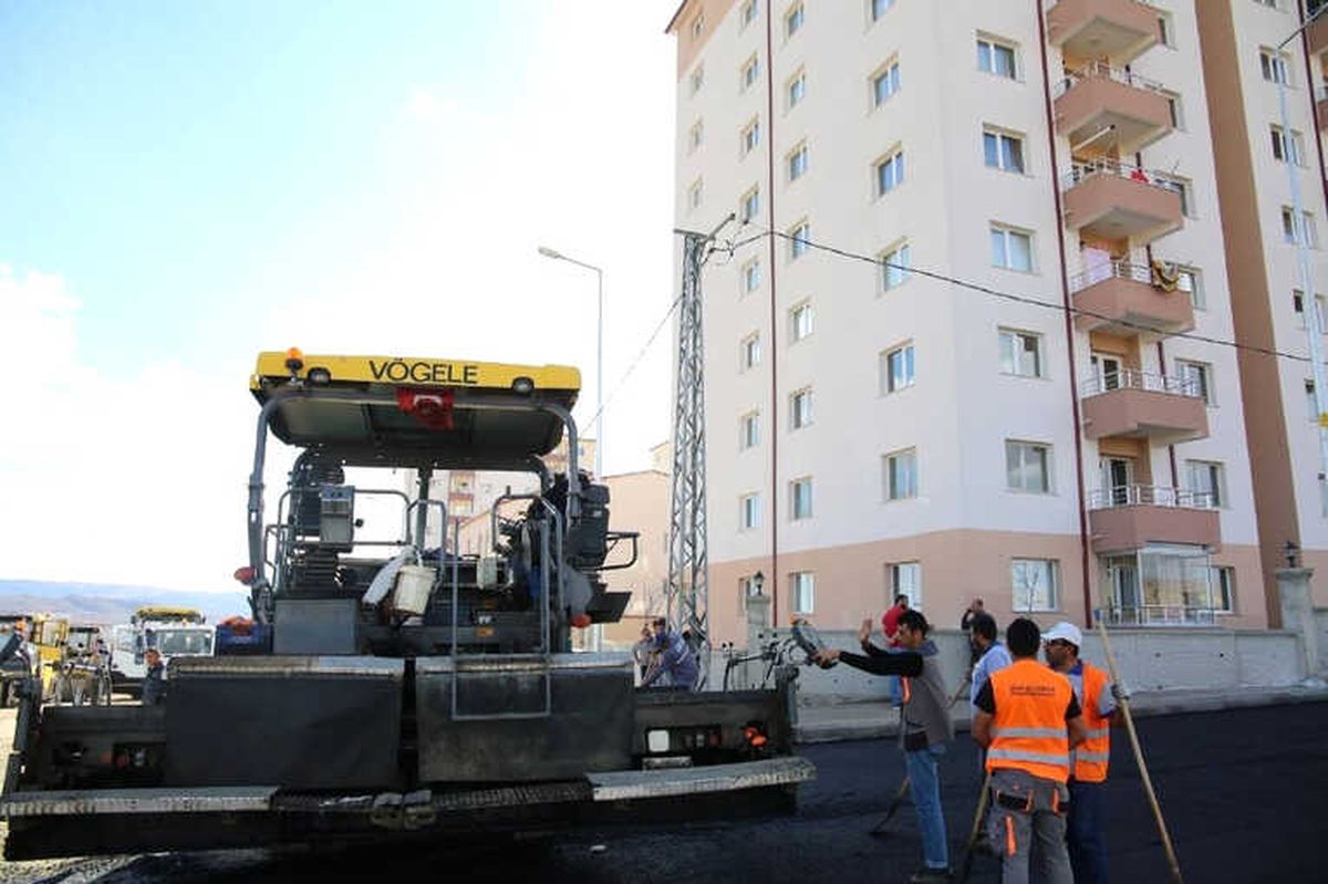Vefa Konutları\'nda Asfalt Çalışması Başladı