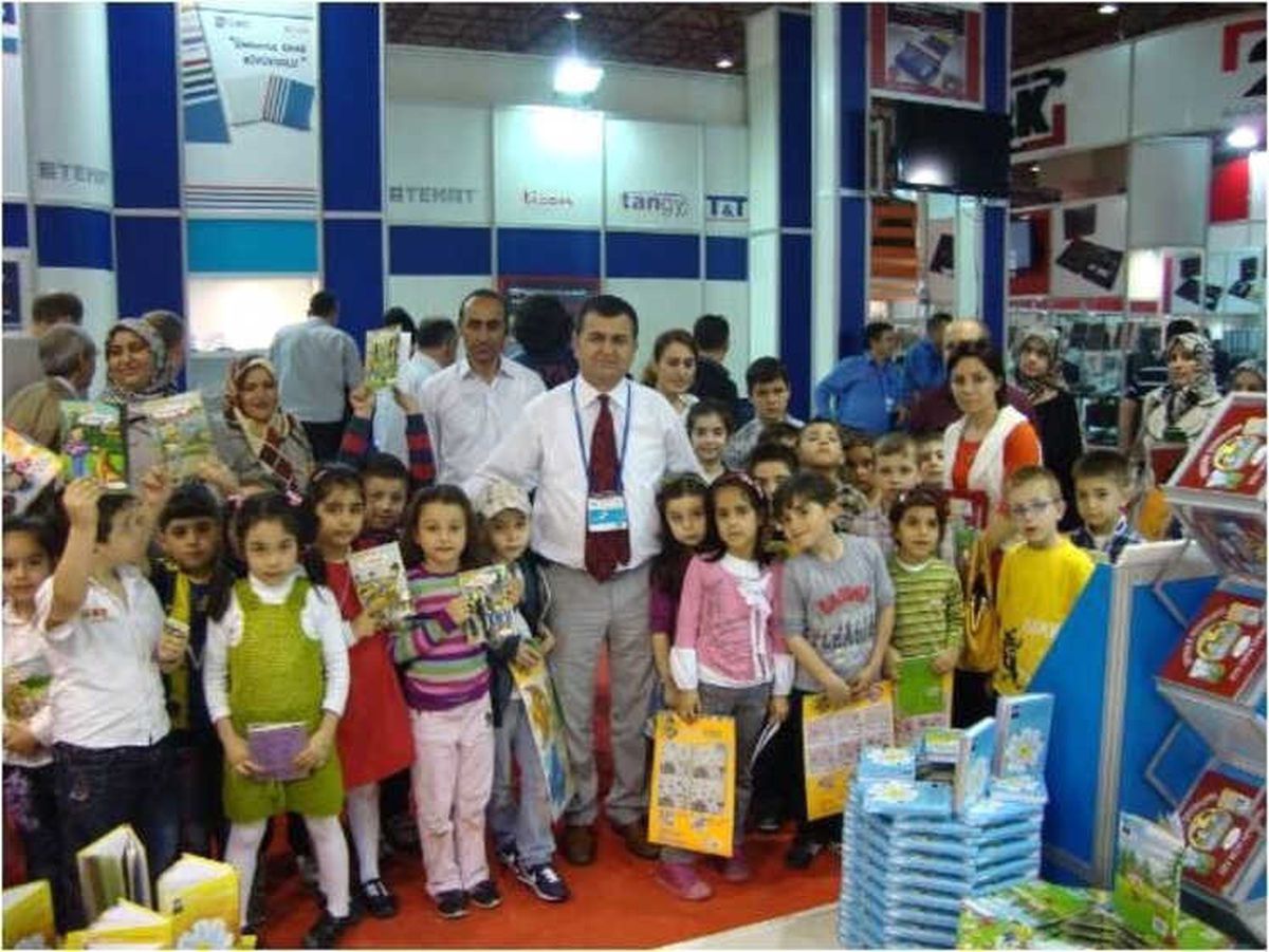 Yazar Tanışır, MEB Kitabında Yer Aldı