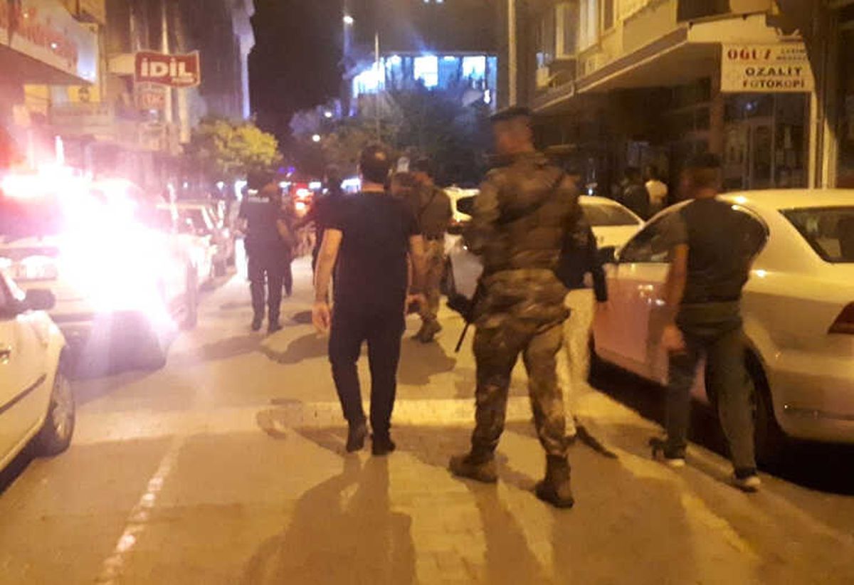 Adıyaman\'da İki Grup Arasında Silahlı Kavga