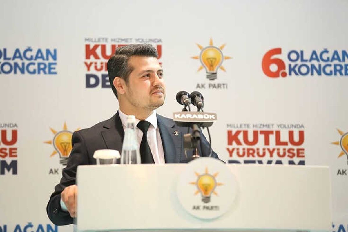 AK Parti İl Gençlik Kolları Başkanı Hasan Şahin İstifa Etti