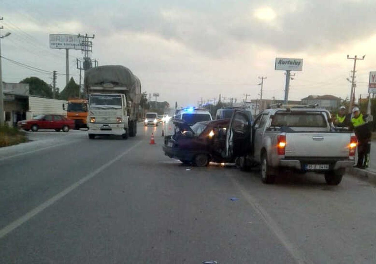 Akhisar\'da Trafik Kazası: 1 Ölü