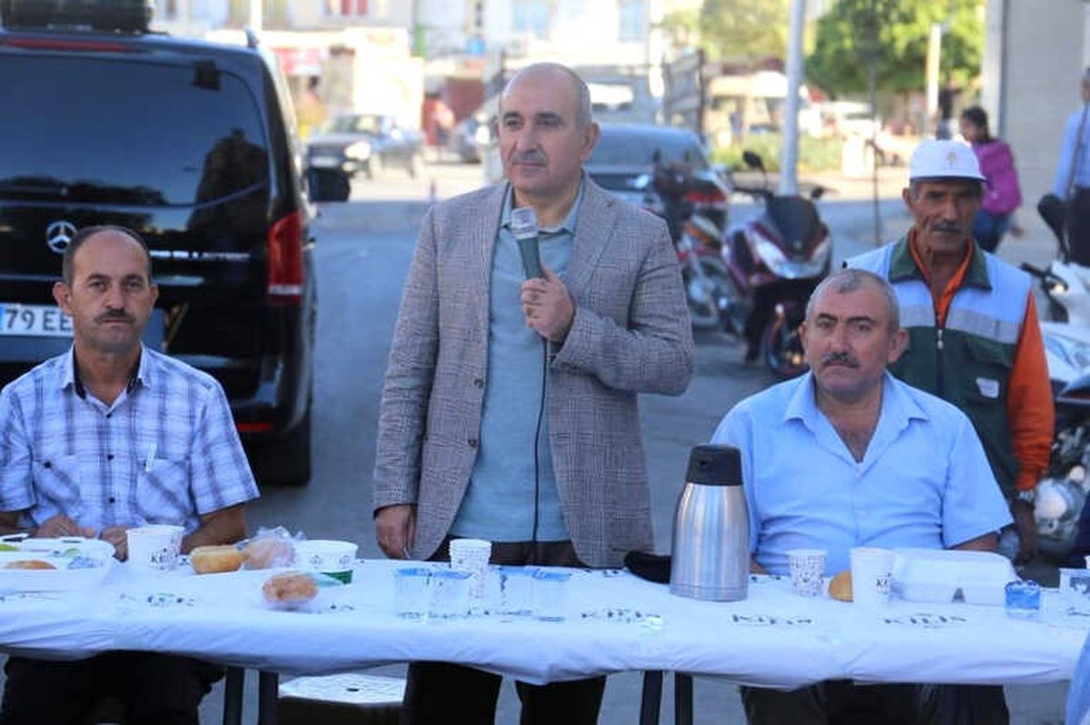 Belediye Başkanı Kara Esnaflar ile Kahvaltı Yaptı