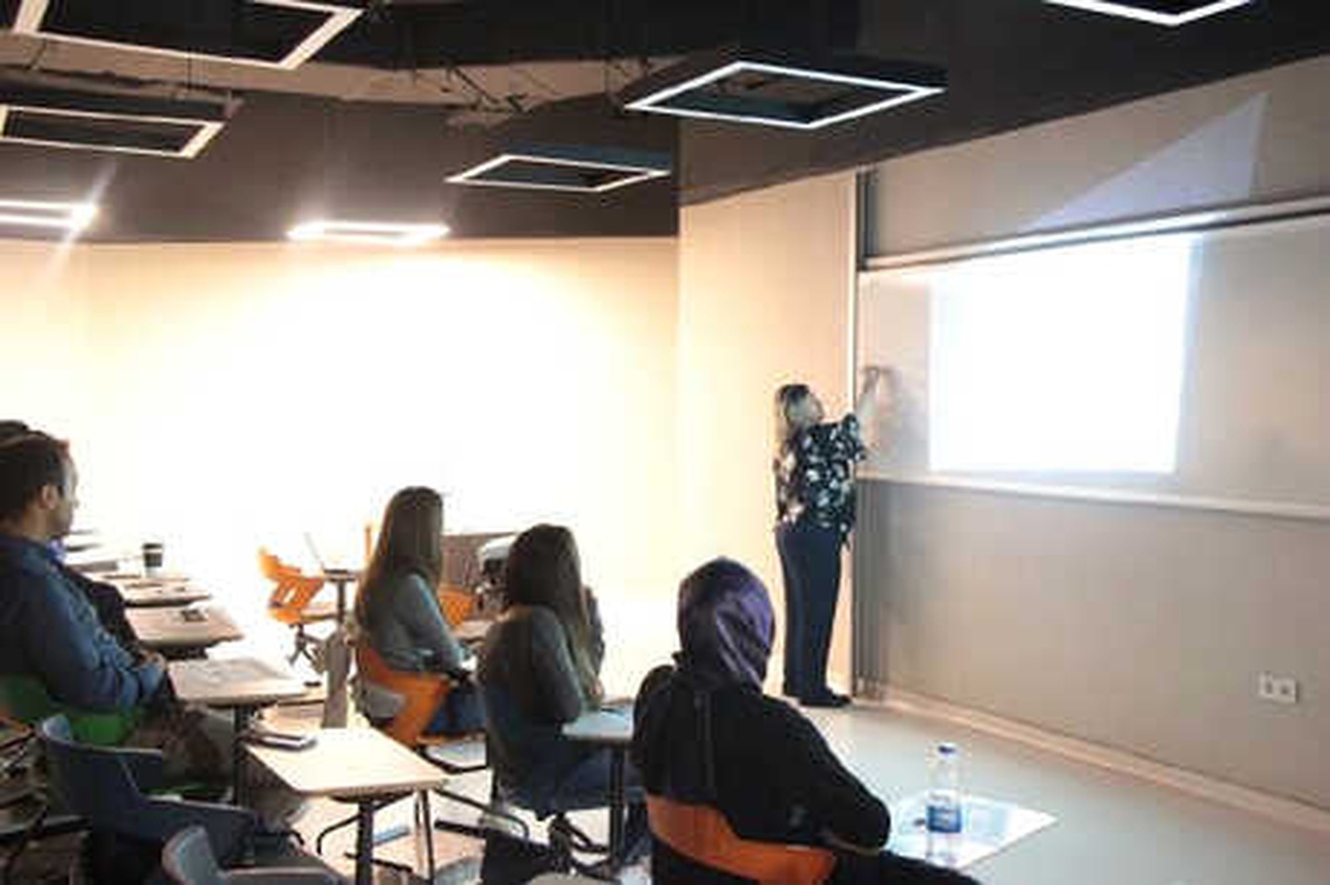 Bilim Şenlikleri Kapsamında Öğretmenlere Eğitici Eğitimi Veriliyor