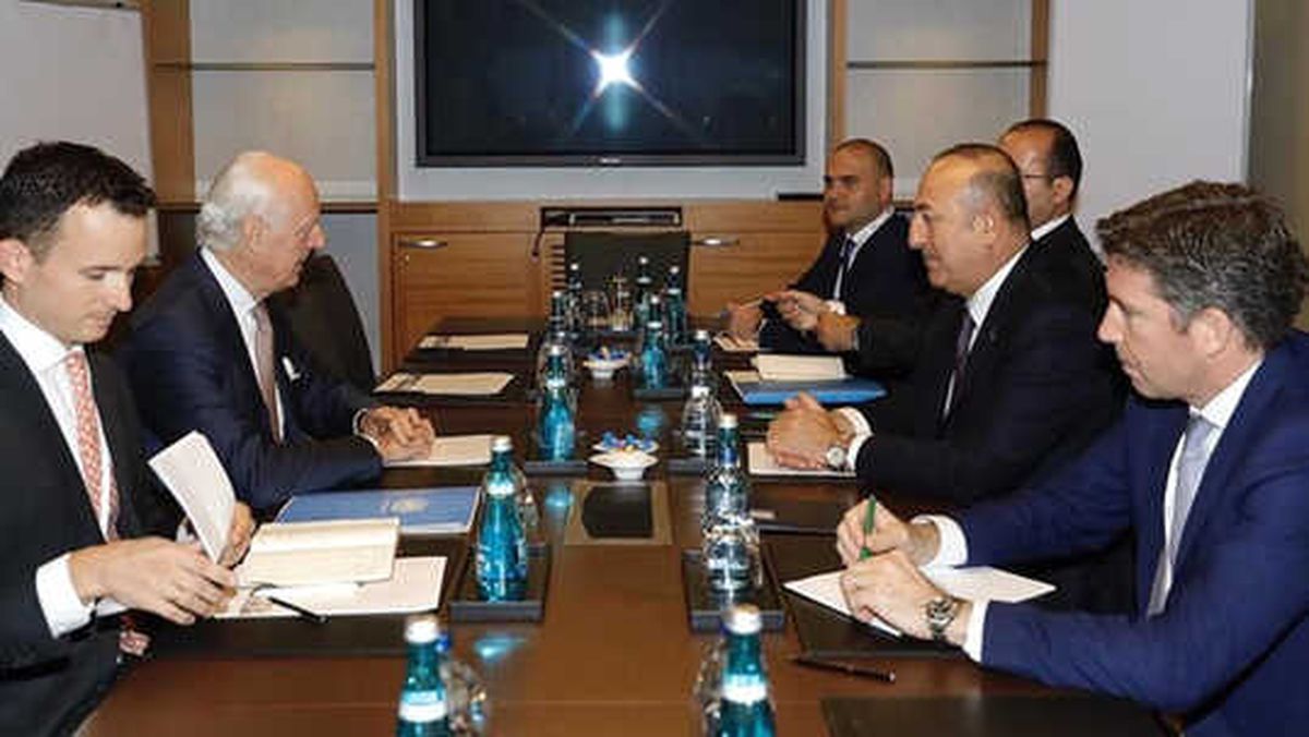 Çavuşoğlu ile Mistura Suriye\'yi Görüştü