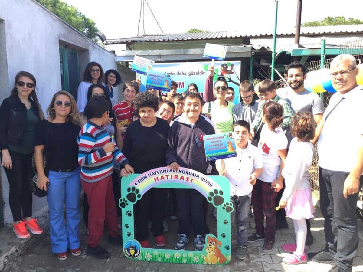Çocuklar Sevimli Dostlarla Dolu Dolu Bir Gün Geçirdi