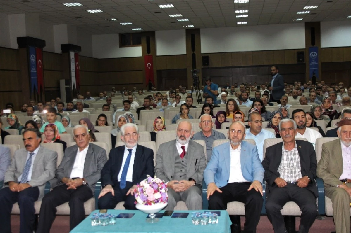 Elazığ\'da "Camiler ve Din Hizmetine Adanmış Ömürler" Konferansı