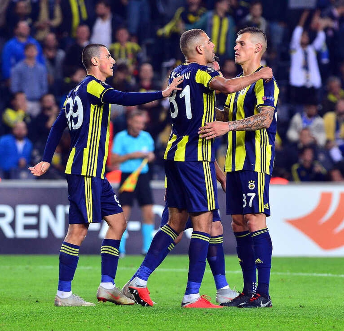 Fenerbahçe, Avrupa Ligi\'nde İlk Galibiyetini Aldı