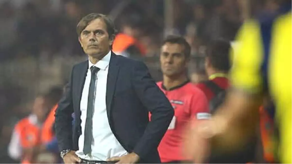 Fenerbahçe Teknik Direktörü Phillip Cocu\'nun Spartak Trnava Maçı 11\'i Tartışmalara Neden Oldu