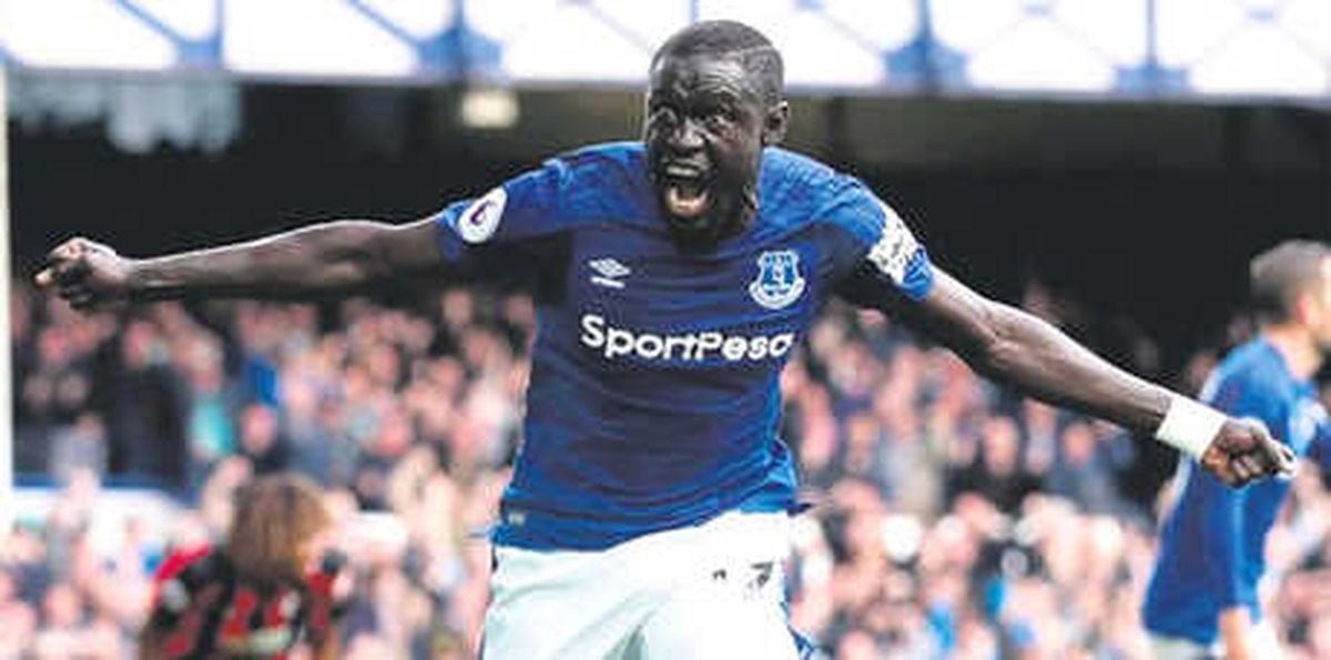 Galatasaray Niasse ile El Sıkıştı!