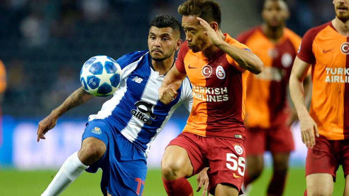 Galatasaray, Şampiyonlar Ligi\'nde İkinci Maçında Porto\'ya 1-0 Yenildi