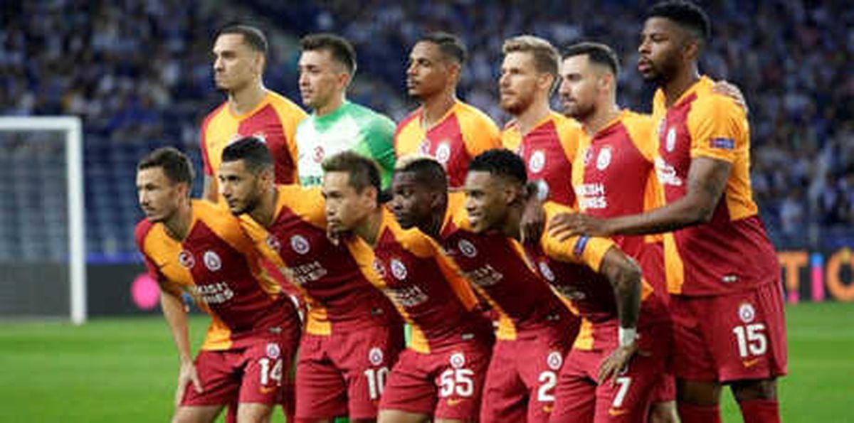 Galatasaraylı Maicon\'a Porto Taraftarından Tepki!