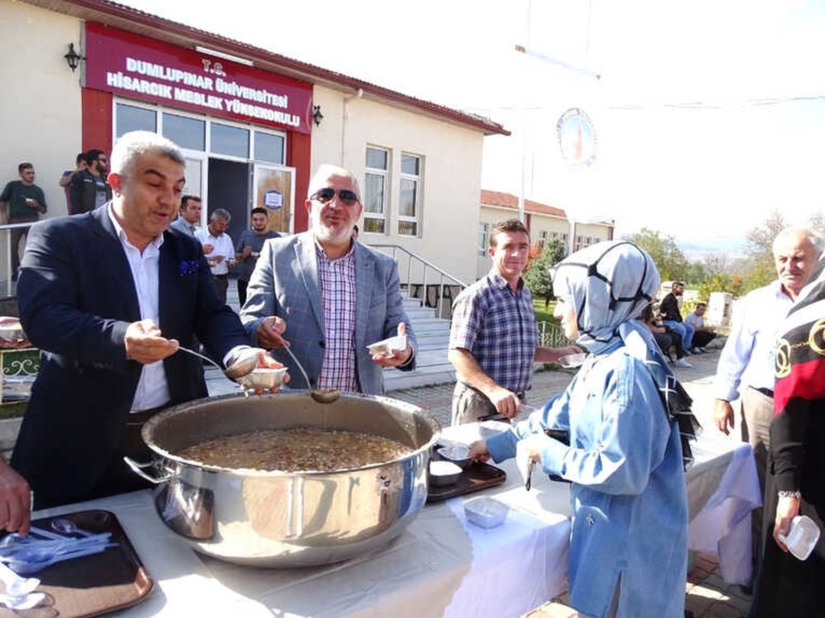 Hisarcık Myo\'da 300 Kişiye Aşure İkram Edildi