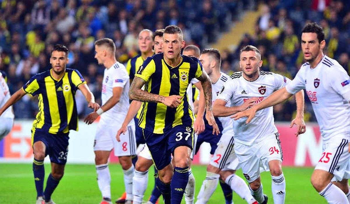 İlk Yarı Sessiz Bitti