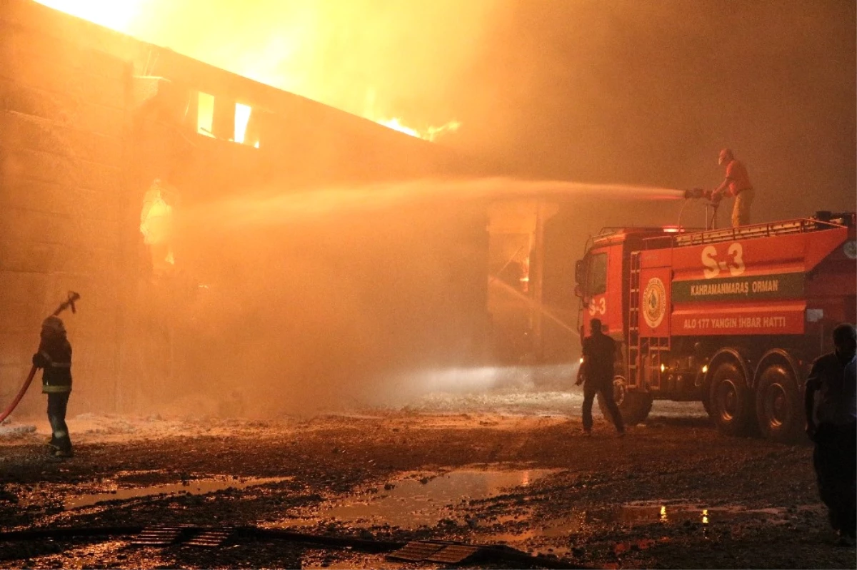 Kahramanmaraş\'ta Fabrika Yangını Kontrol Altına Alındı