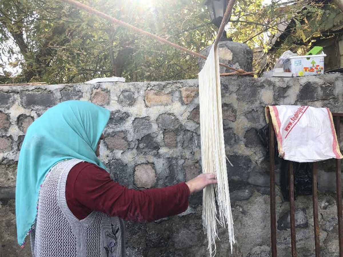Kars\'ta Erişte Kesimi Başladı