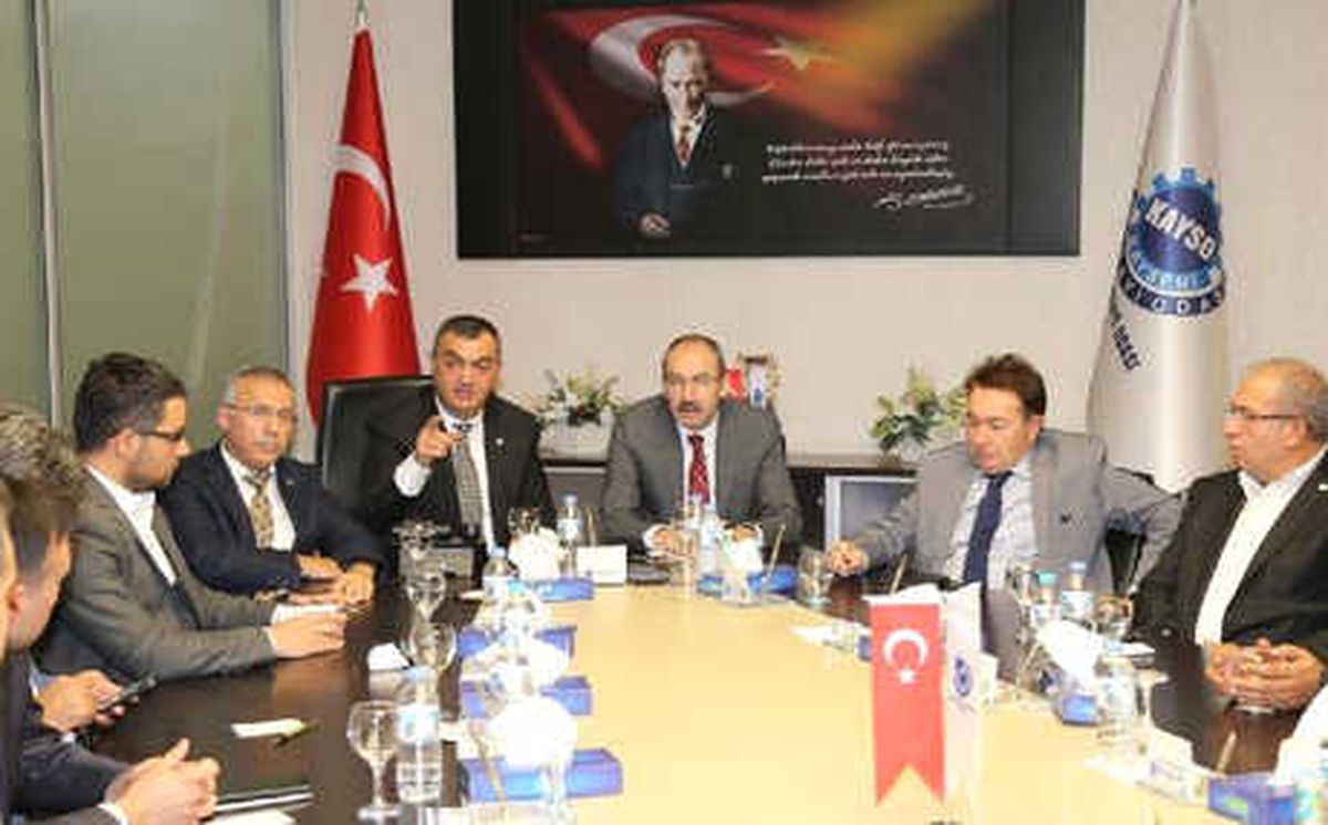 Kayseri\'de Model Fabrika Hamlesi