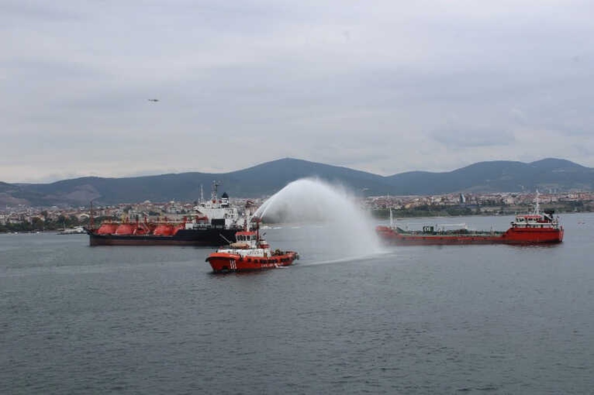 Kocaeli Bölgesi Deniz Kirliliğine Acil Müdahale Tatbikatı Nefes Kesti