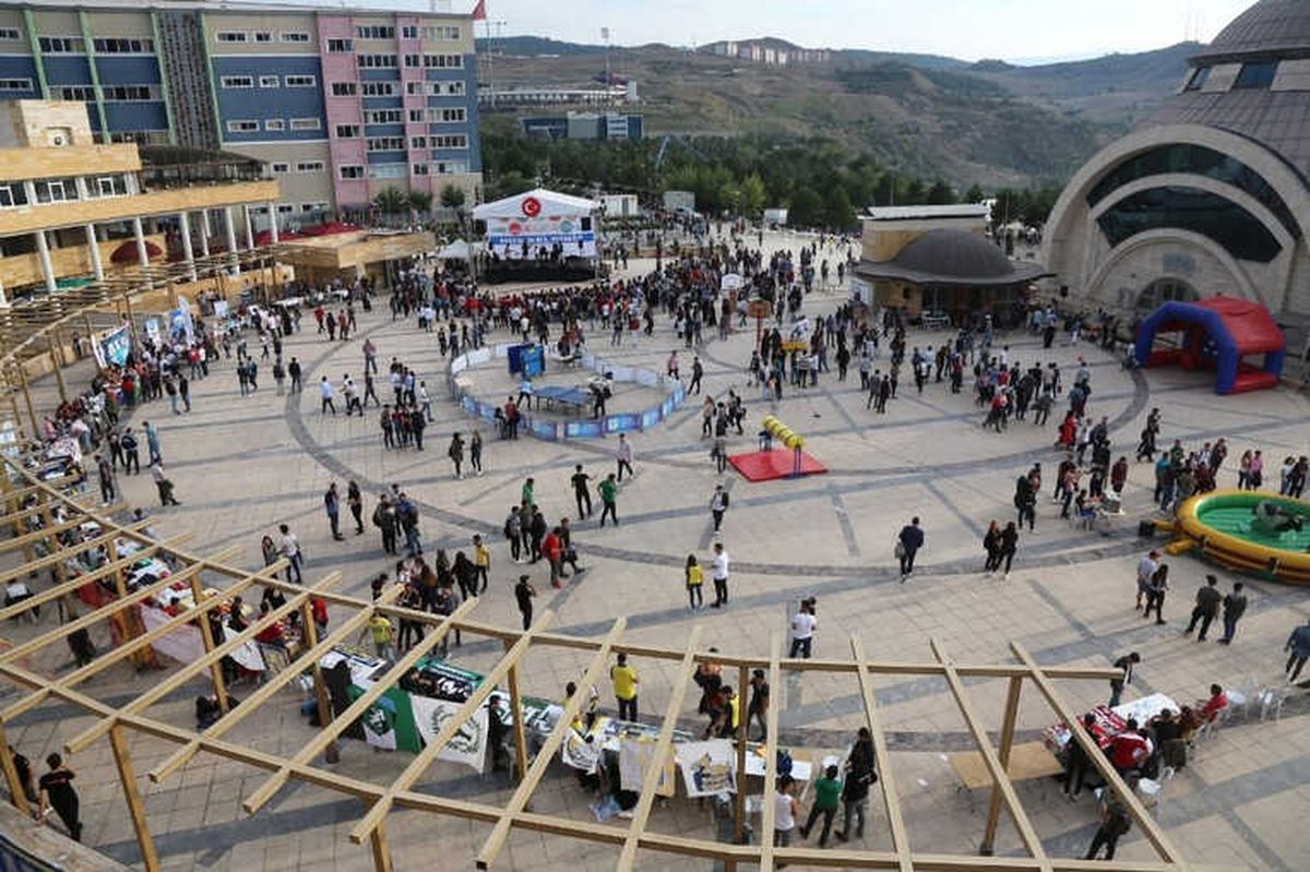 Külbiss\'te Şampiyonların Kupa Heyecanı