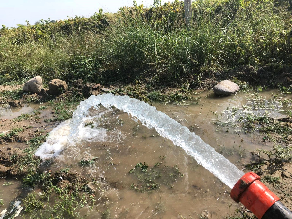 Saruhanlı\'da Saniyede 13 Litre Verime Sahip Suya Ulaşıldı