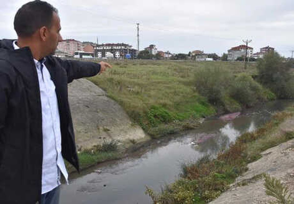 Tekirdağ\'da Derenin \'Kırmızı\' Akmasına Neden Olan İşletme Belirlendi