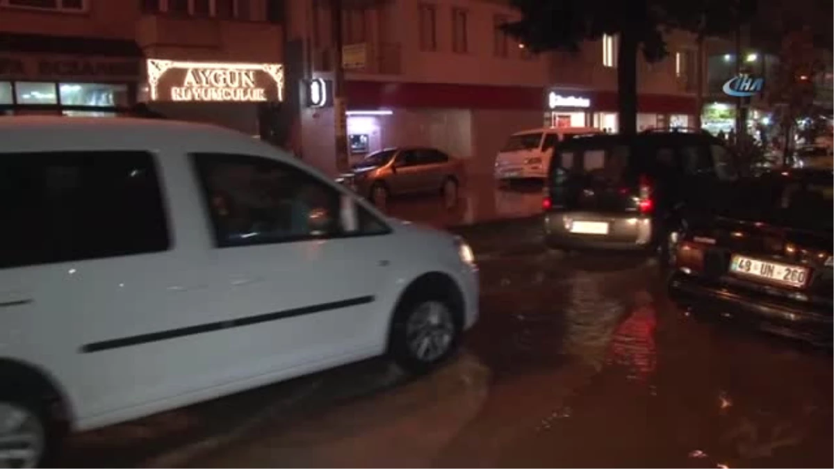 Trabzon\'un Araklı İlçesinde Şiddetli Yağış Etkili Oldu