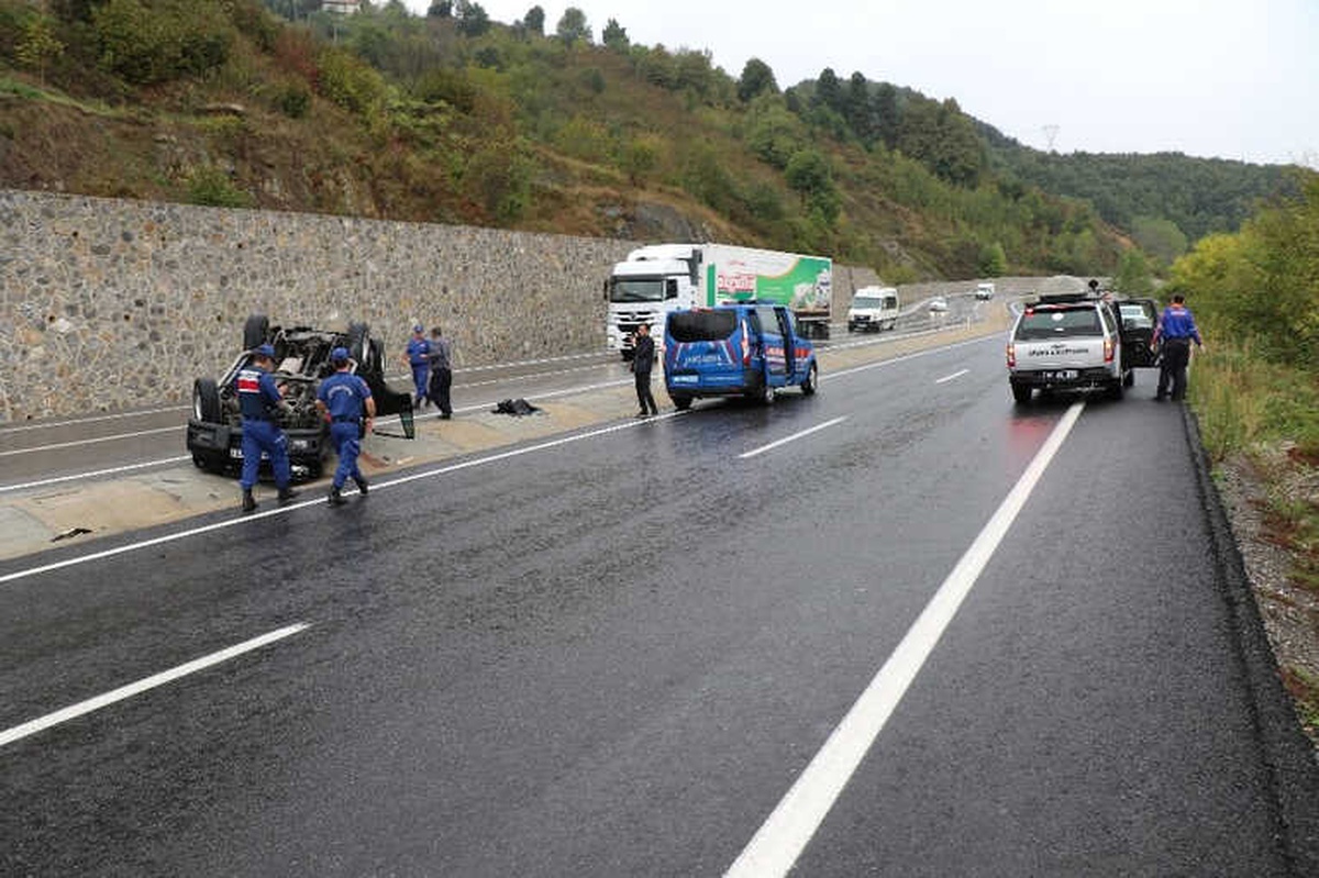 Zonguldak\'ta Cip Takla Attı: 1\'i Ağır 2 Yaralı