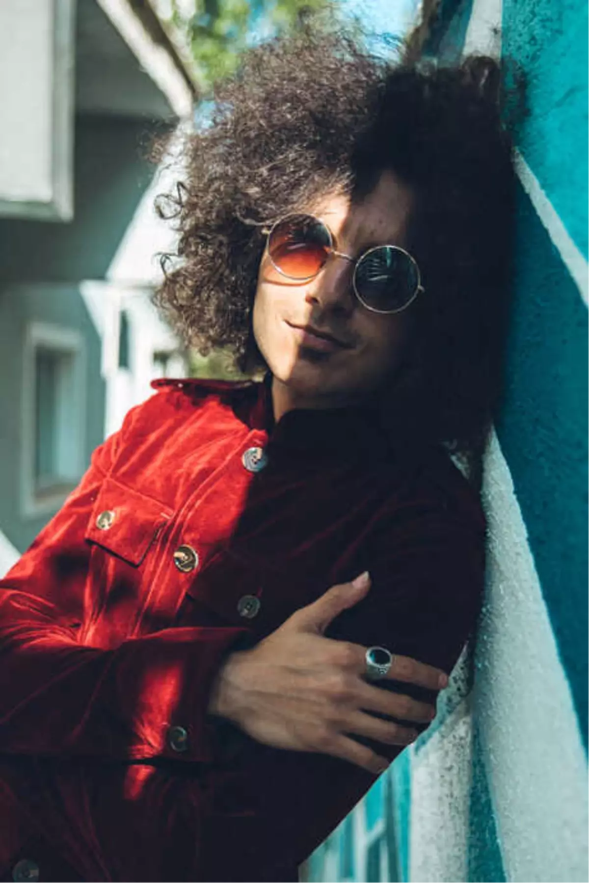 Batu Akdeniz\'den İlk Solo Albüm!