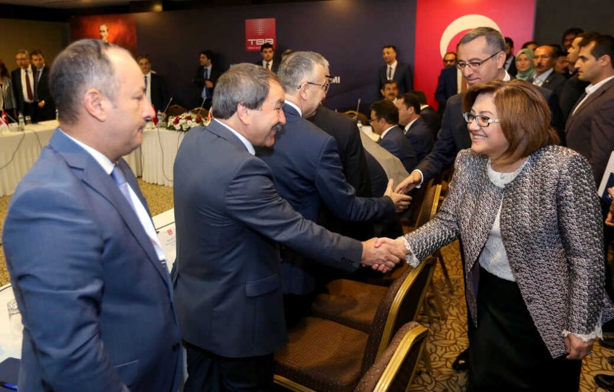 Büyükşehir Genel Sekreterleri Tecrübelerini Gaziantep\'te Paylaştı