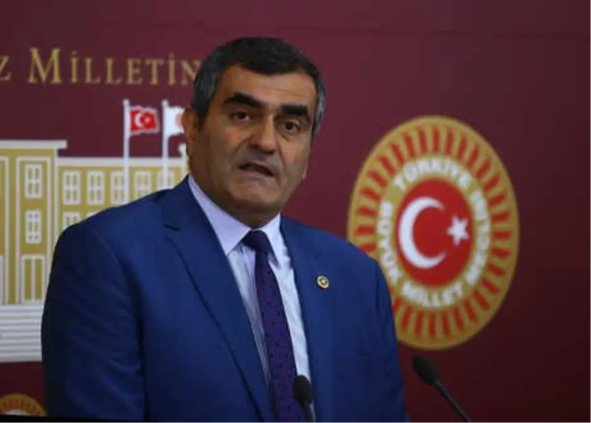 CHP\'li Şeker: Çöken Sağlık Sisteminin Bedelini Hekimler Canlarıyla Ödüyor