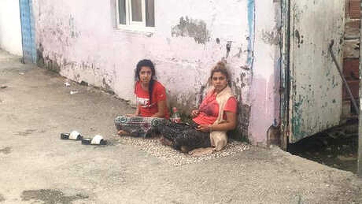 Eve Pompalı Tüfekle Ateş Açtılar