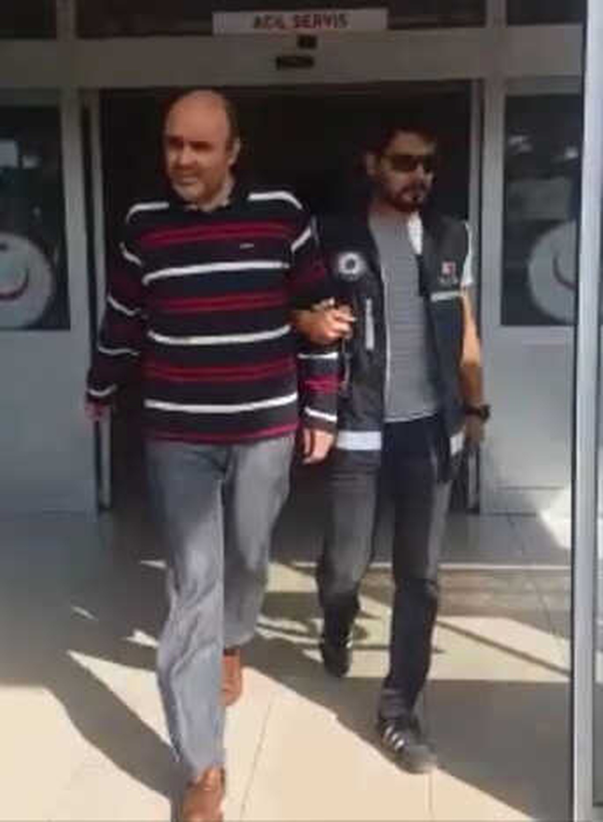Fetö/pdy\'nin Üst Düzey Sorumlusu Firari Doktor, İtirafçı Olarak Tutuklandı