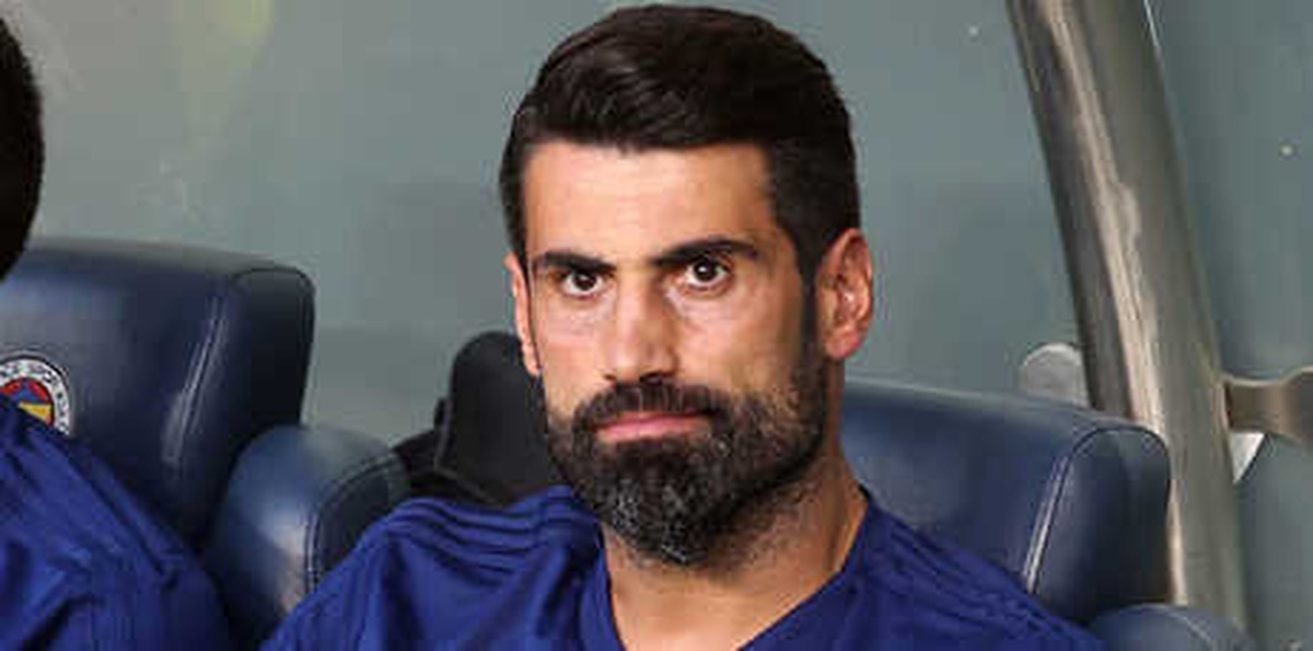 Volkan Demirel\'in Kadro Dışı Kalma Sebebi