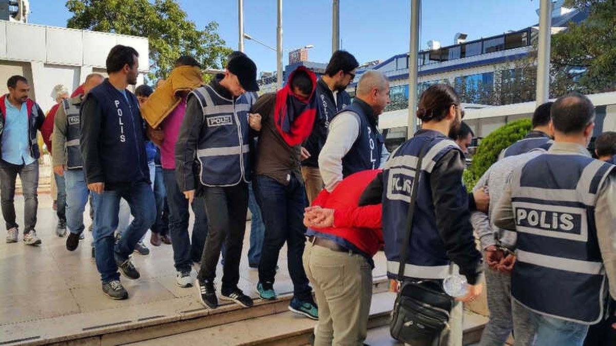 Fuhuştan Gözaltına Alınan 14 Kişiden 11\'i Tutuklandı