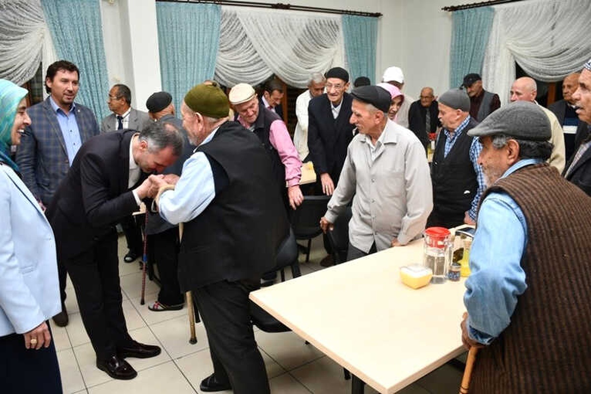 Huzur Evinde Yaşlılar Günü Mevlitle Kutlandı