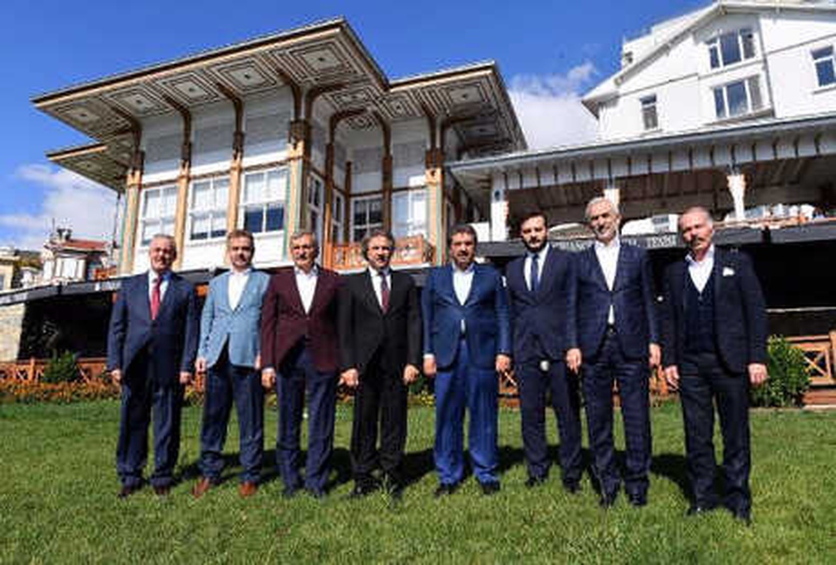İstanbul 2\'nci Bölge Belediye Başkanları Bir Araya Geldi