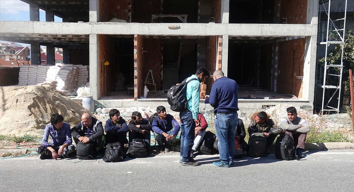 İstikametlerini Şaşıran Göçmenler Polise Yakalandı