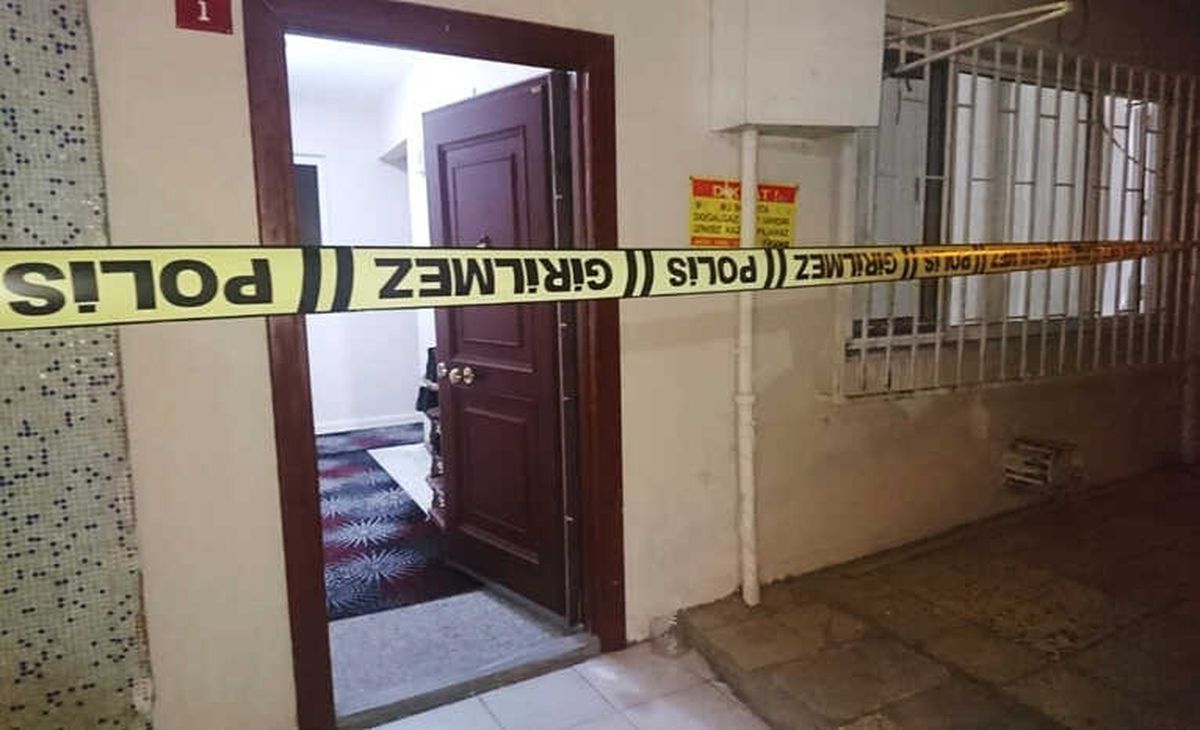 Pendik\'te Bir Kişi Kendini Doğalgaz Borusuna Asarak İntihar Etti