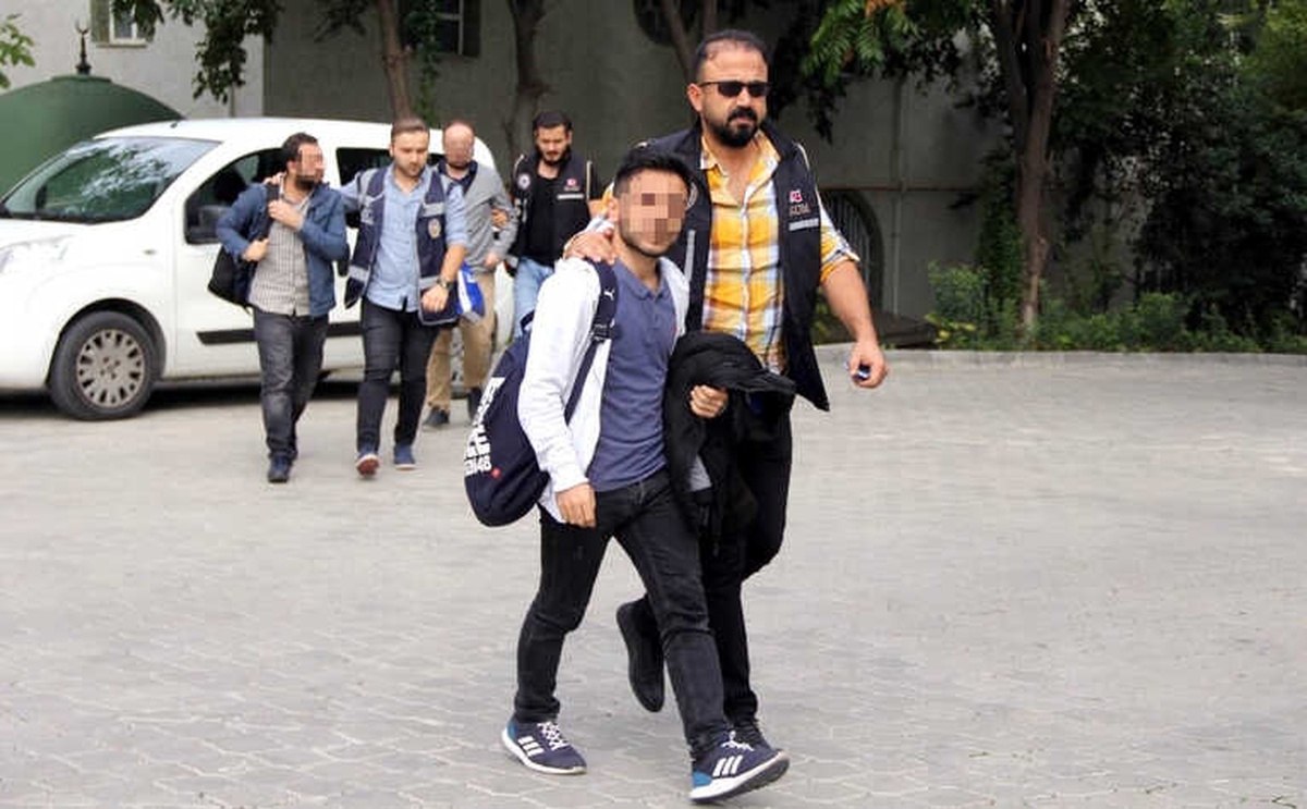 Samsun\'da Fetö\'nün Öğrenci Evleri Sorumluları Adliyede