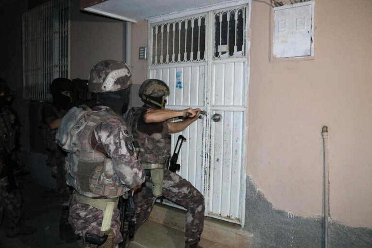 Sosyal Medya Propaganda Yapan PKK\'lılara Şafak Vakti Baskın