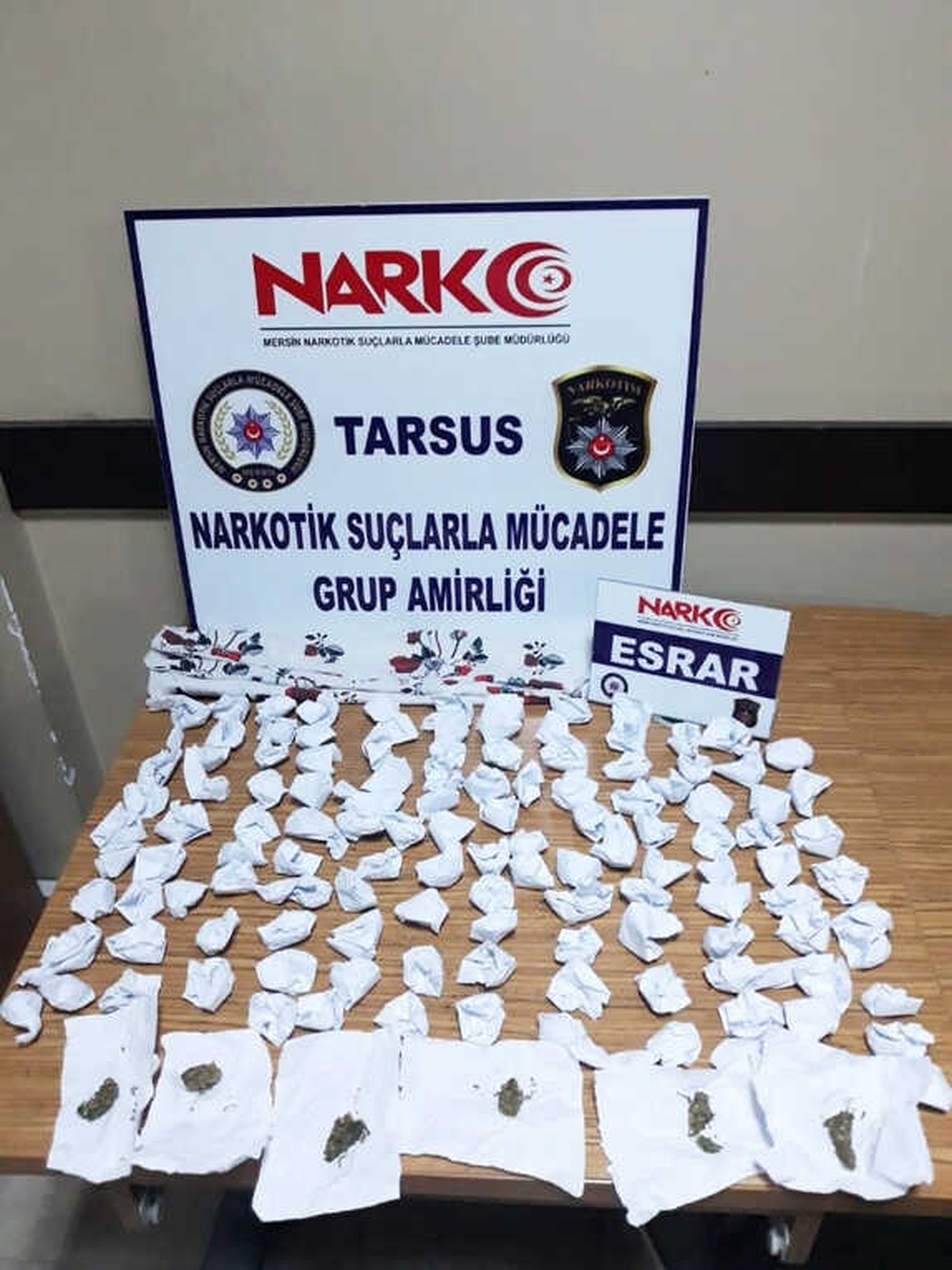 Tarsus\'ta Uyuşturucu Operasyonunda 16 Tutuklama