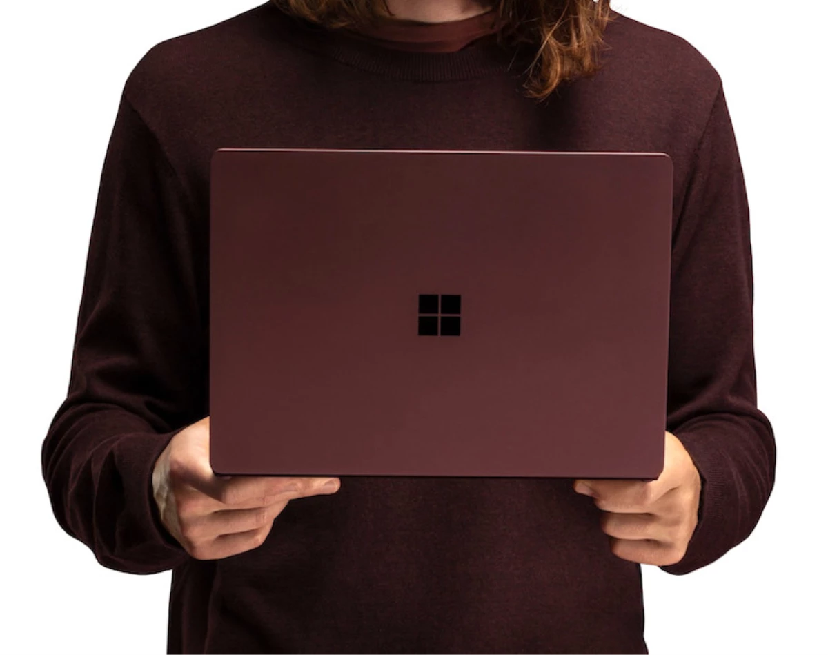 Yeni Microsoft Surface Pro 6, Dört Çekirdekli ve Ultra Hafif
