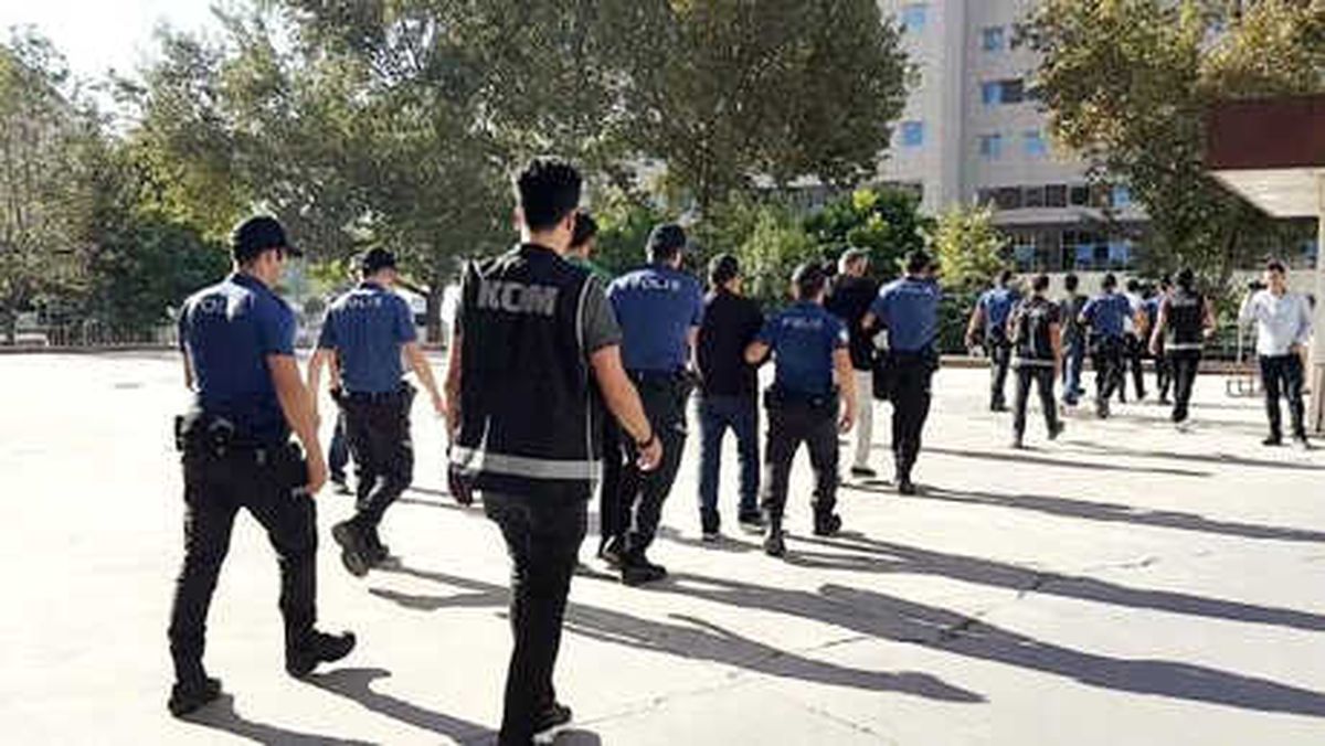 6 İlde Fetö Operasyonu: 4 Tutuklama