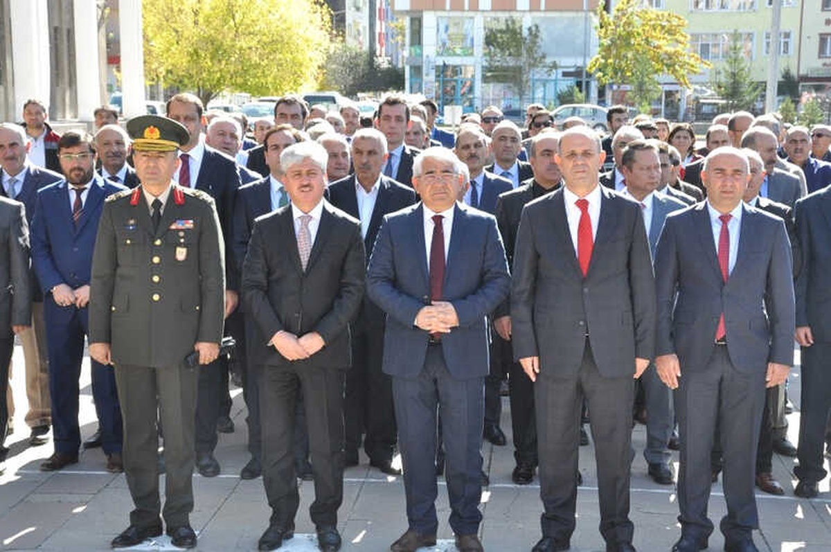 Atatürk\'ün Kars\'a Gelişinin 94. Yıl Dönümü Kutlandı