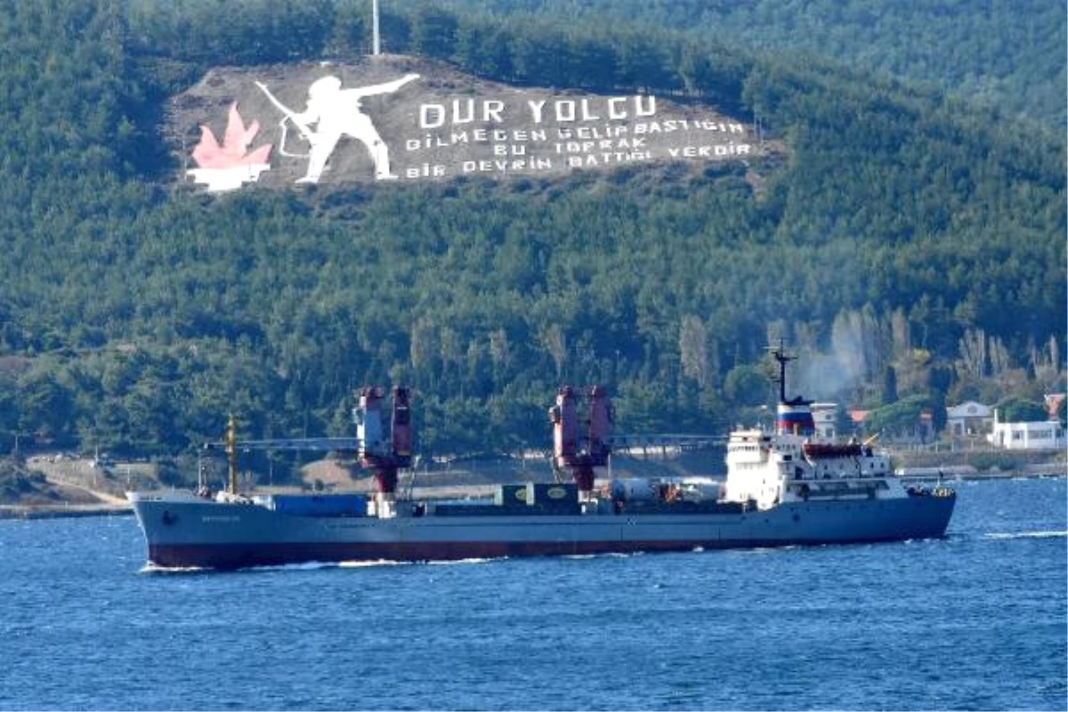 Çanakkale Boğazı\'ndan Rus Askeri Kargo Gemisi Geçti