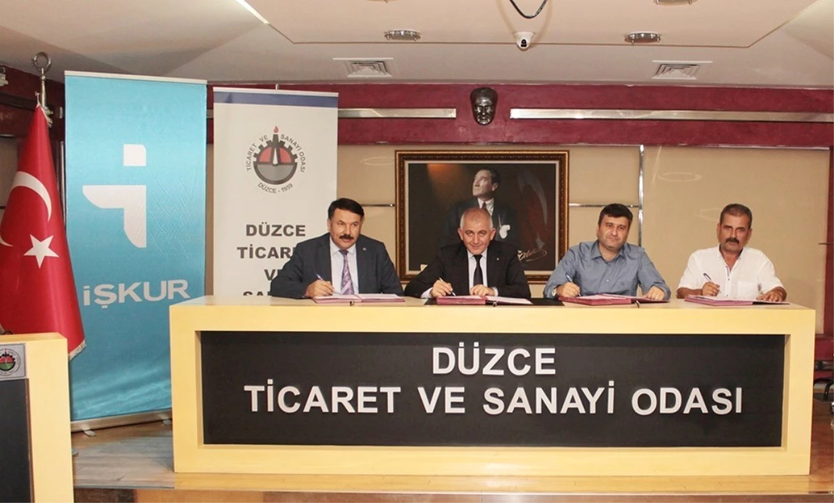 Düzce\'de 912 Saat Eğitim Görecekler