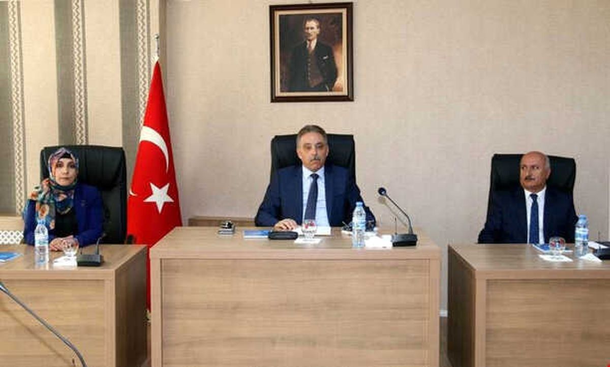 Hakkari\'de Tarım Projeleri Tanıtım Toplantısı Yapıldı
