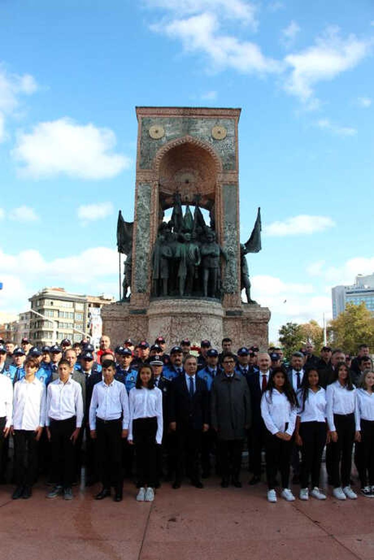 İstanbul\'un Düşman İşgalinden Kurtuluşunun 95\'inci Yılı
