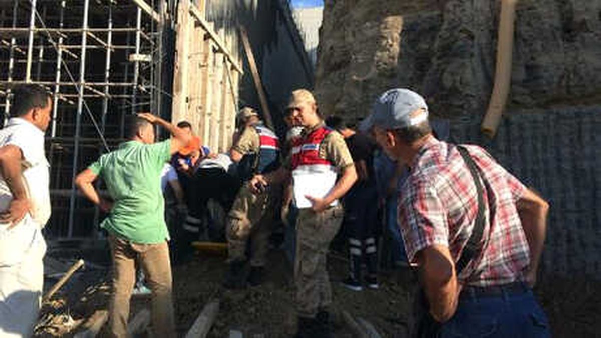 Kolej İnşaatında İstinat Duvarı Çöktü: 1 İşçi Öldü, 2 İşçi Yaralı